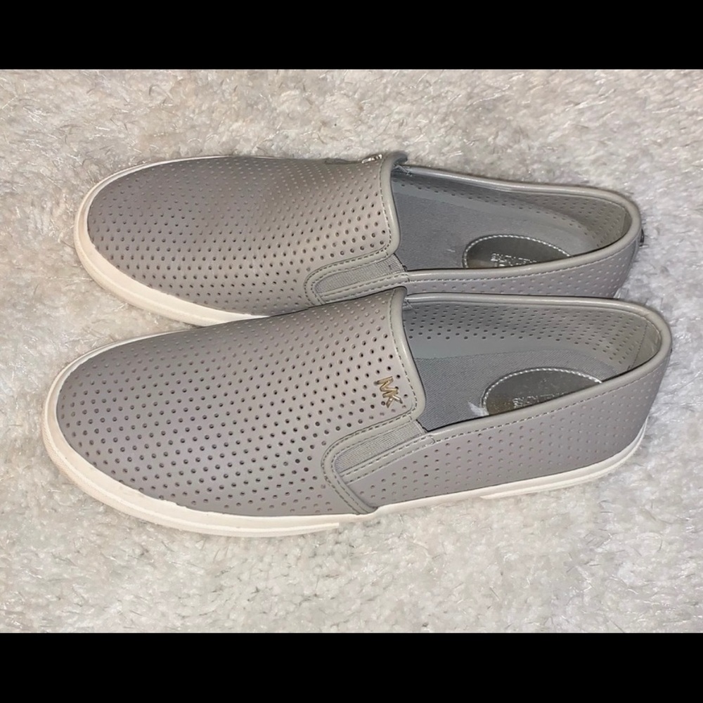 Michael Kors Laser-cut accent sued sneakers